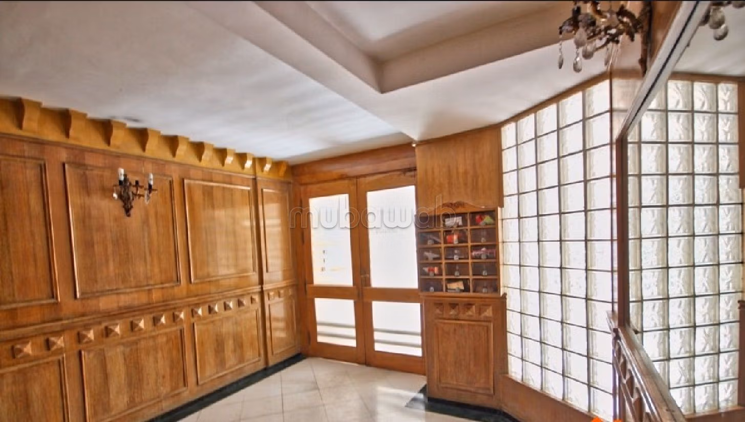 Sale of a lovely apartment in Gauthier. 3 Dormitory. caretaker and air conditioning. 