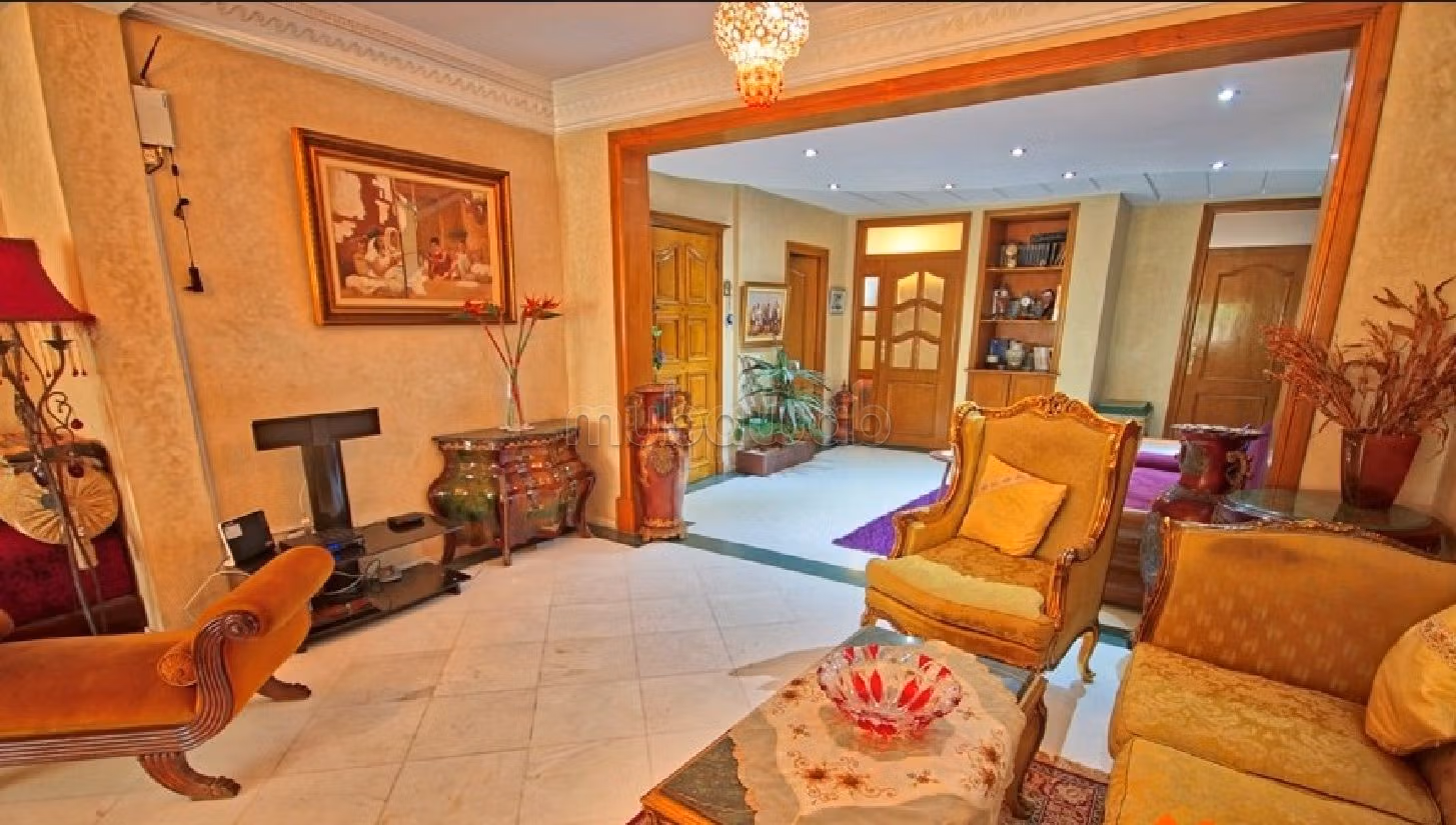 Sale of a lovely apartment in Gauthier. 3 Dormitory. caretaker and air conditioning. 