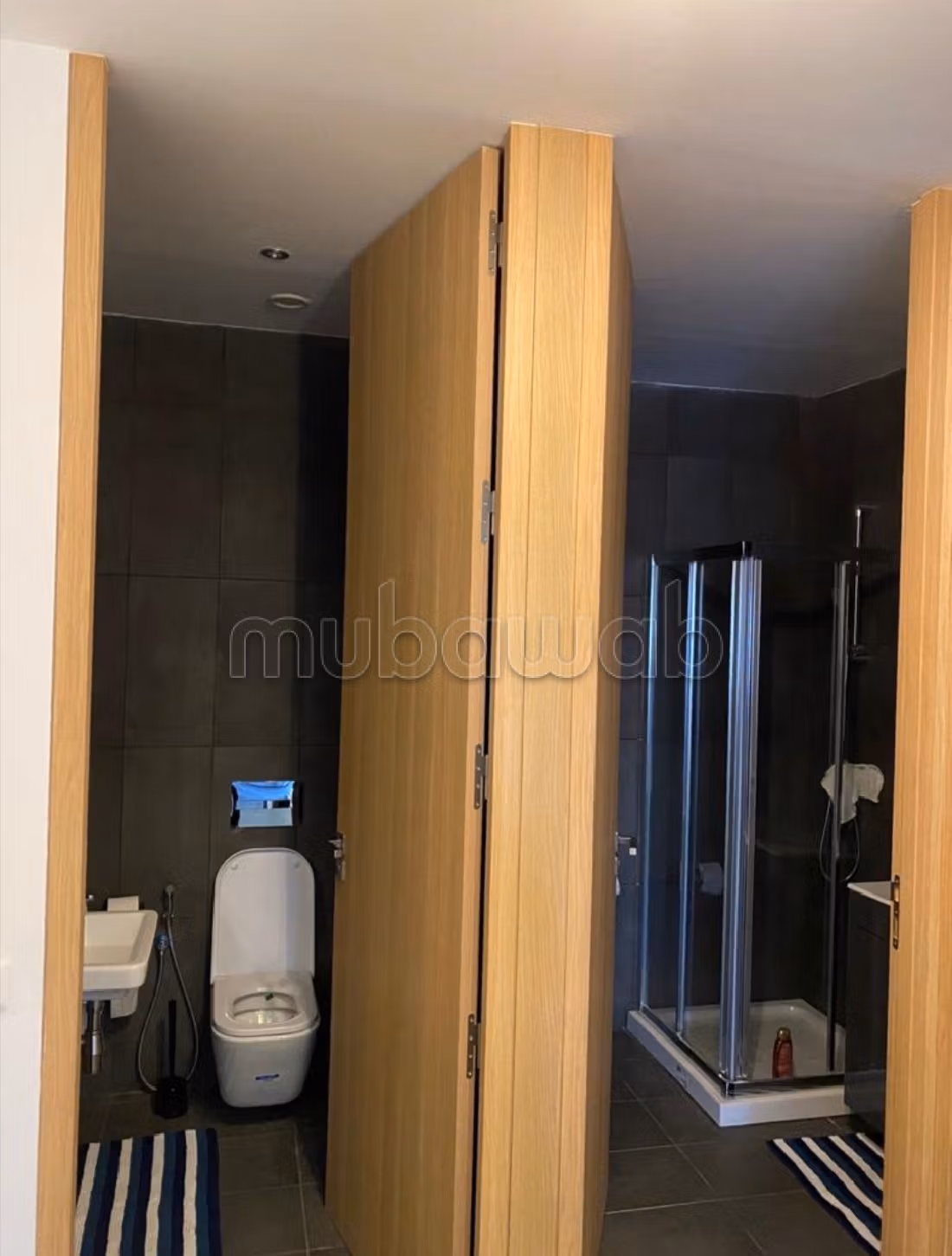 Te huur: appartementen in Plage Oued Cherrat. Totale oppervlakte 100 m². Satellietschotel en beveiligingssysteem