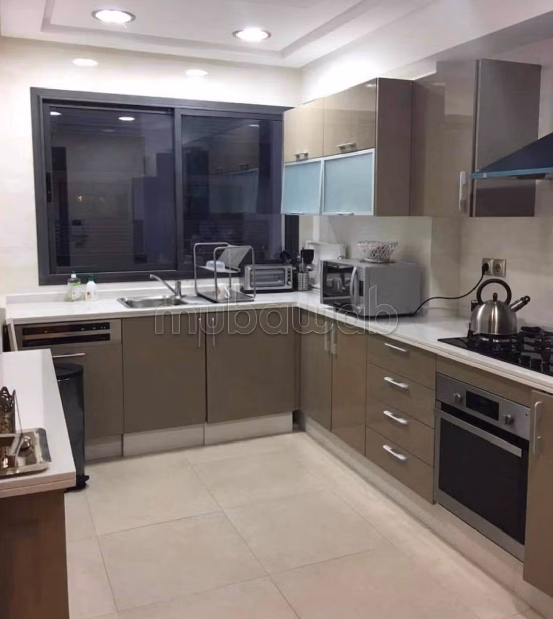 Superbe appartement 2 chambres meublé à louer à Racine — 6