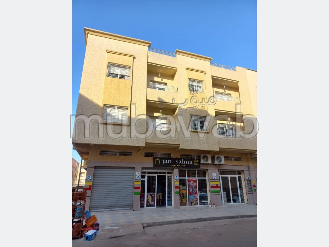 A vendre 2 appartements 1 magasin sur Meknès Mubawab