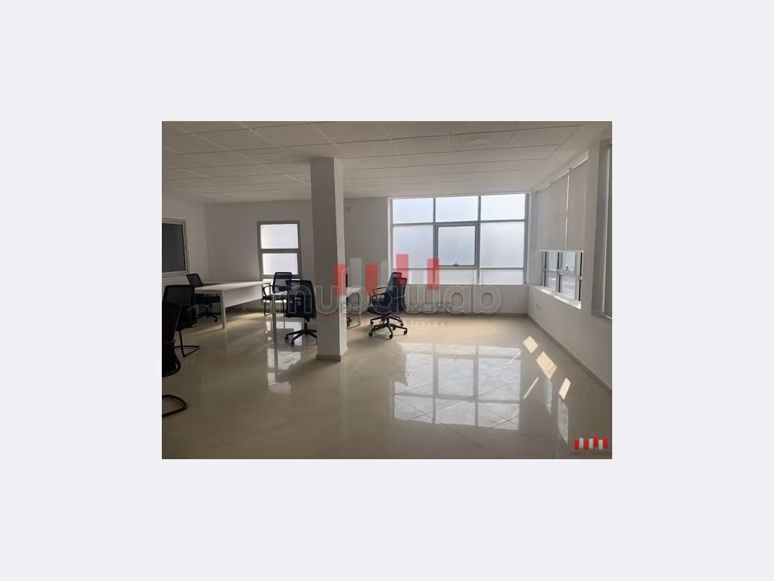 Usine industrielle de 1800 m2 a Oulad saleh Bouskoura a la location