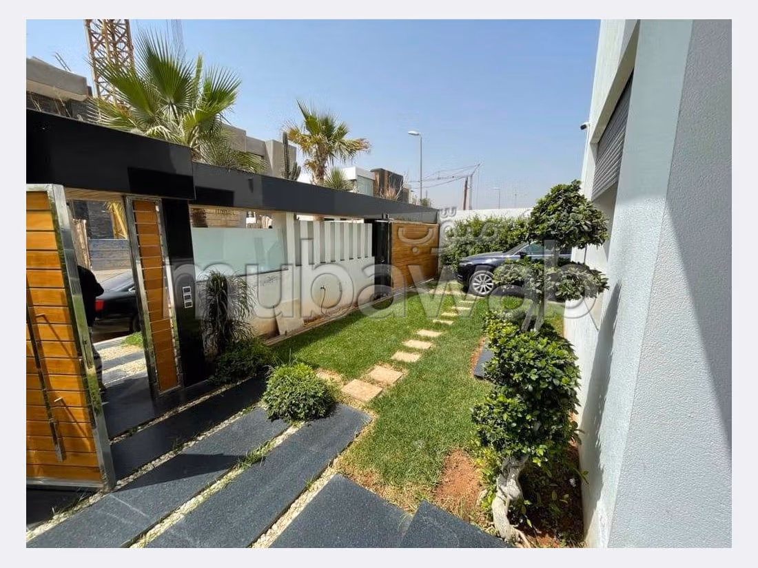 Eccezionale villa in vendita a Californie. Superficie totale 602 m². Camino e piscina. 