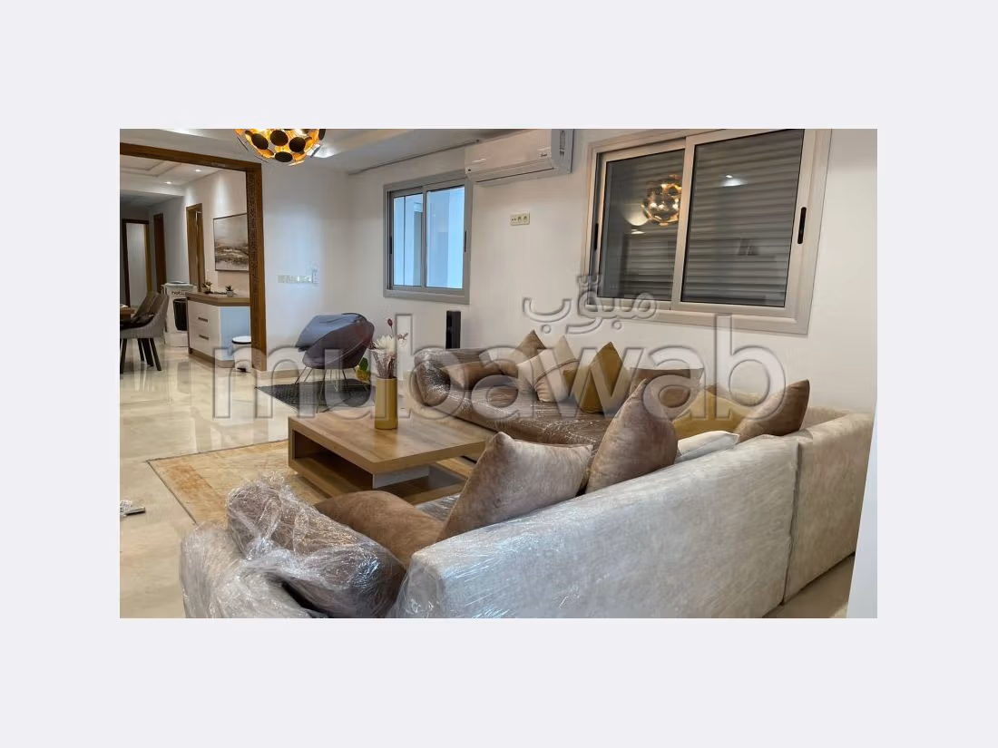 Find an apartment for rent in Centre. Large area 134 m². Cellar