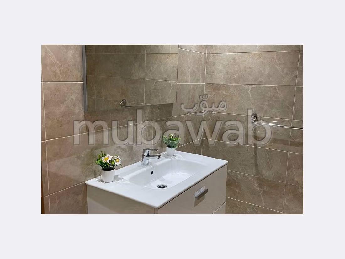 Find an apartment for rent in Centre. Large area 134 m². Cellar