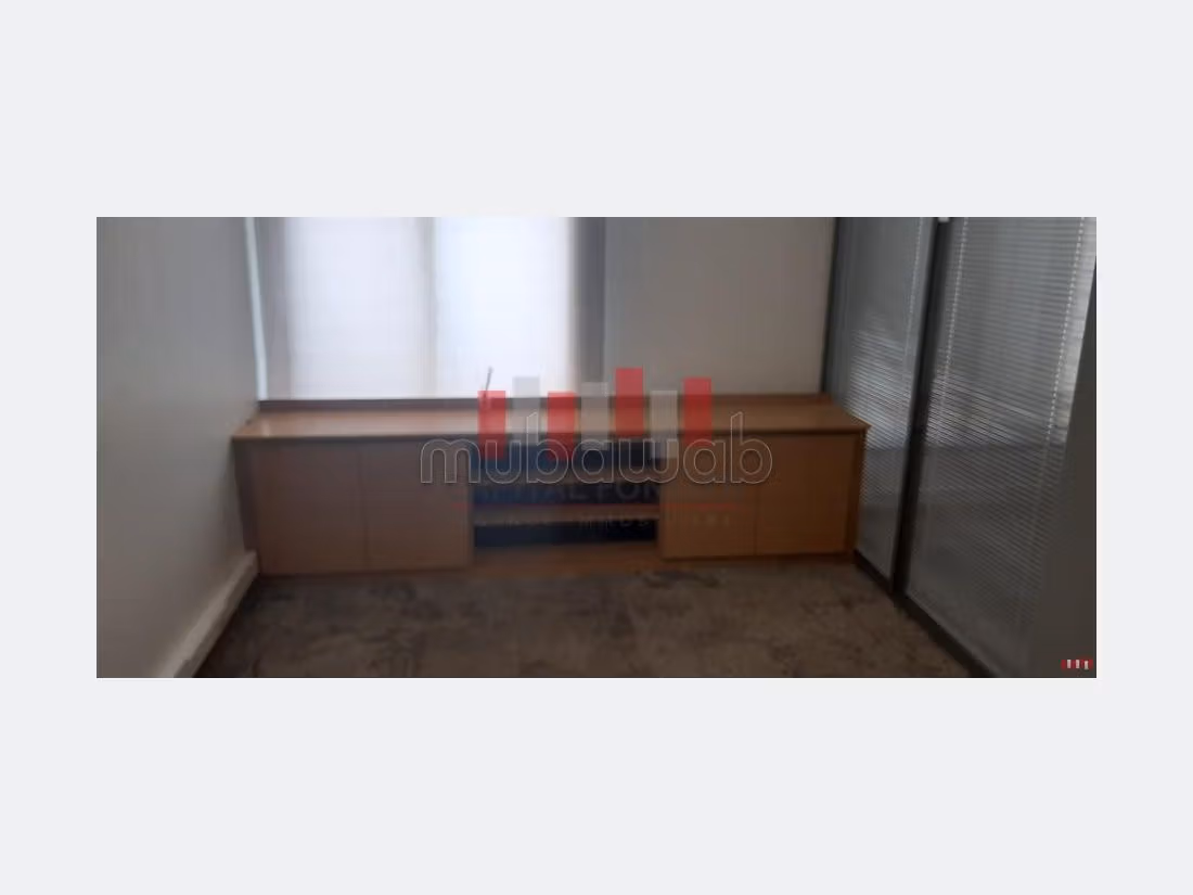 Offices for sale. Area of 400 m². General air conditioning. 