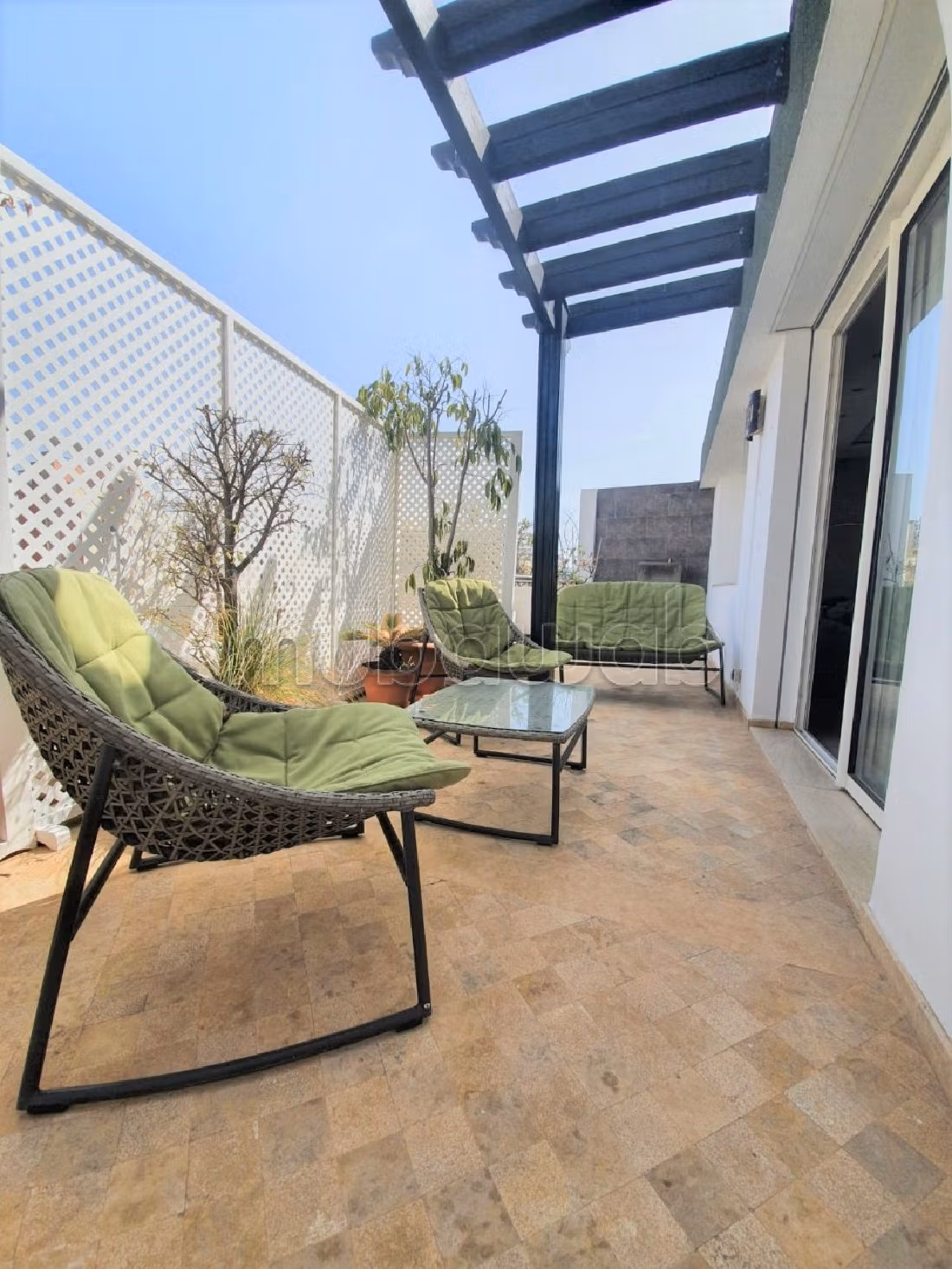 Fabulous apartment for sale in Gauthier. 7 Rooms. Robust door, On site security. 