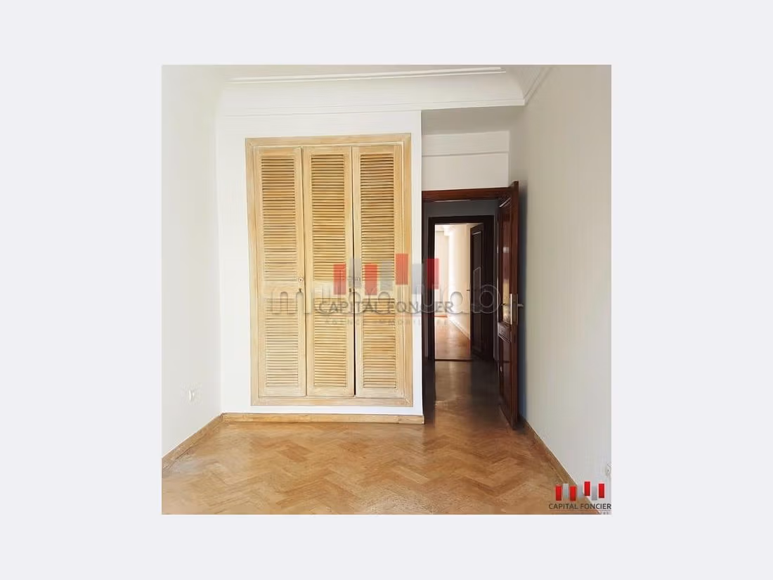 Appartamento in affitto a Gauthier. Superficie totale 154 m². 