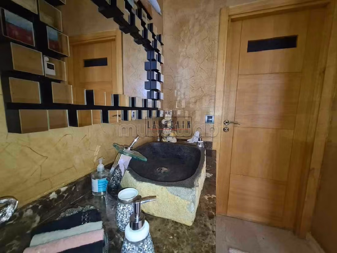 Élégance Marocaine Contemporaine à Targa