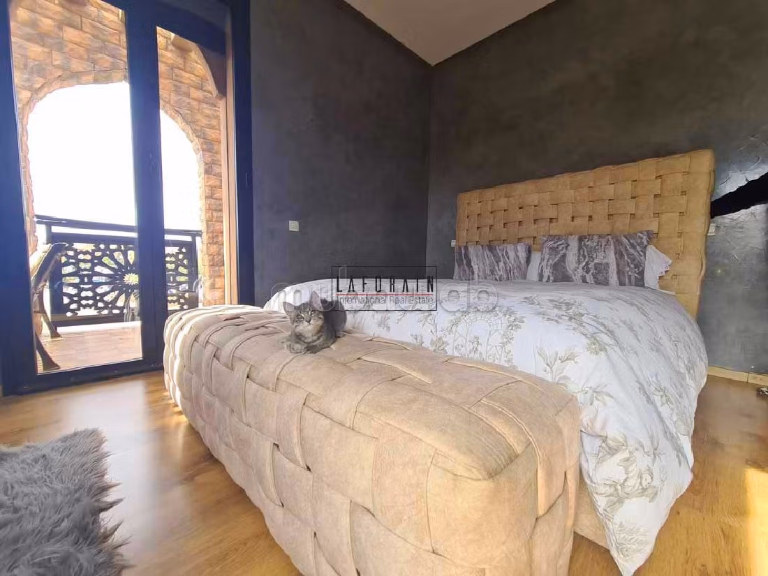 Élégance Marocaine Contemporaine à Targa