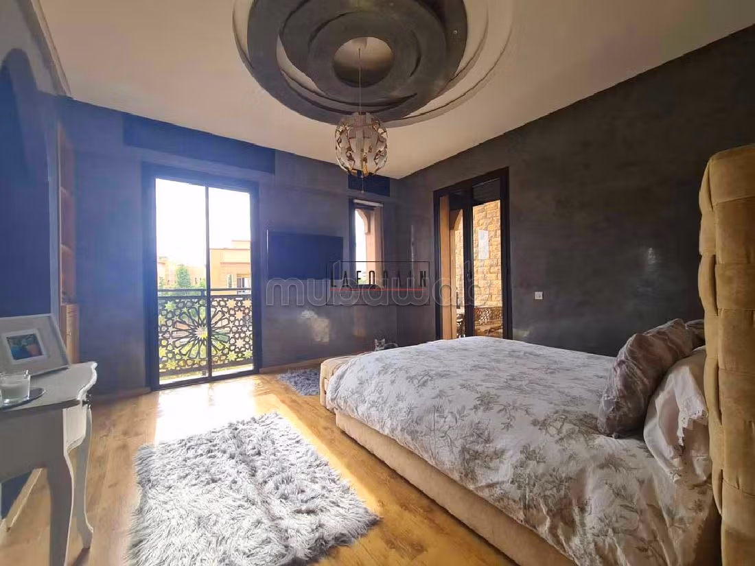 Élégance Marocaine Contemporaine à Targa