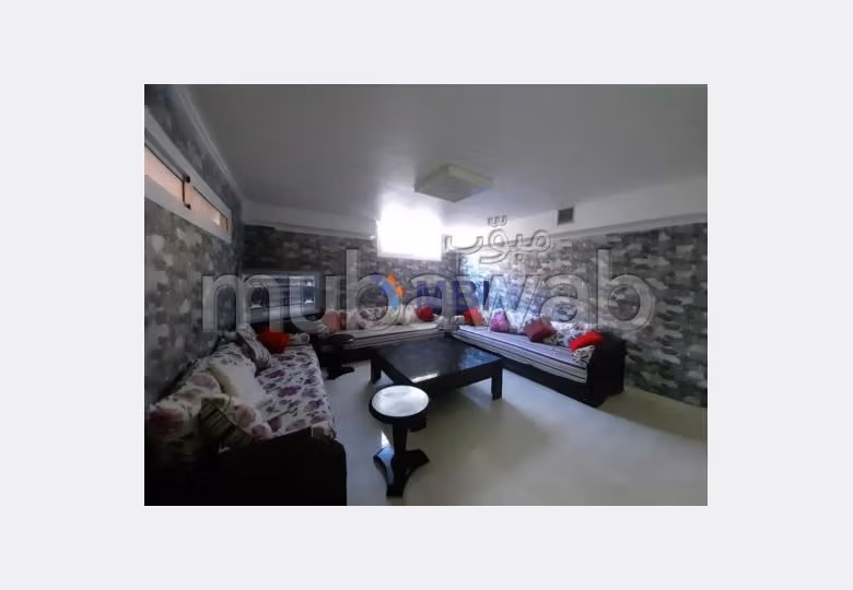 Suntuosa villa en alquiler en Achakar. Dimensión 250 m². Con muebles