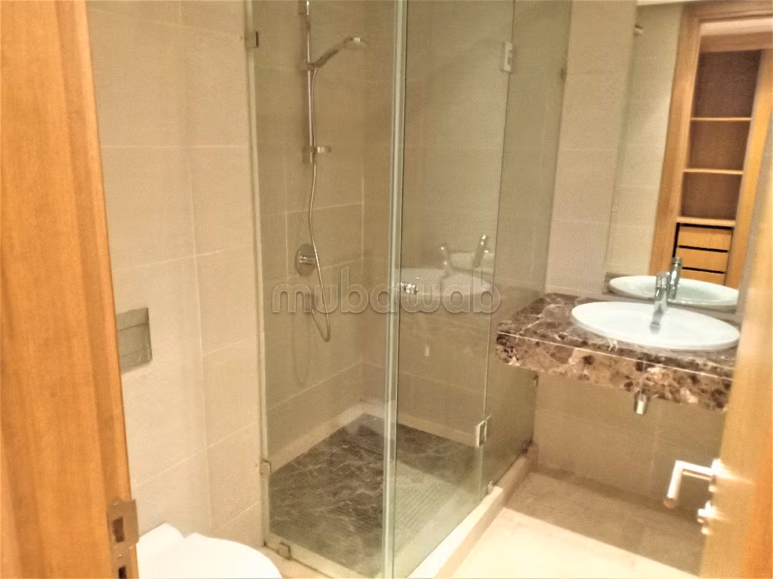 Très Bel Appartement de 4 Chambres Orangeraie Souissi