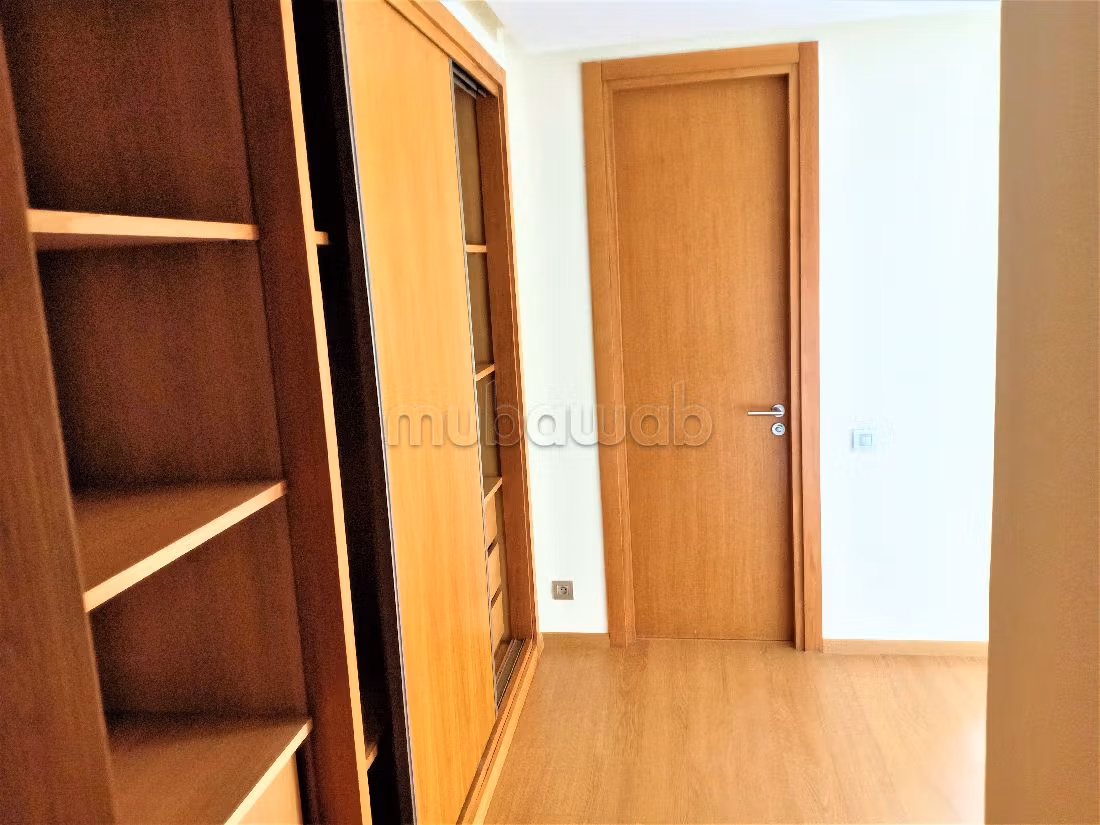 Très Bel Appartement de 4 Chambres Orangeraie Souissi