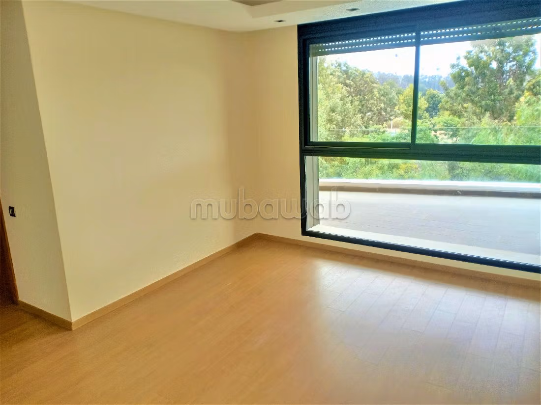 Très Bel Appartement de 4 Chambres Orangeraie Souissi