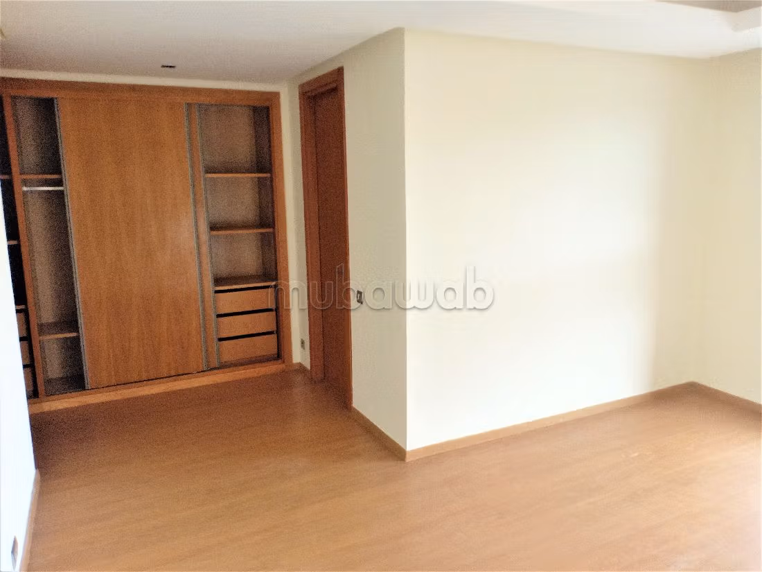 Très Bel Appartement de 4 Chambres Orangeraie Souissi