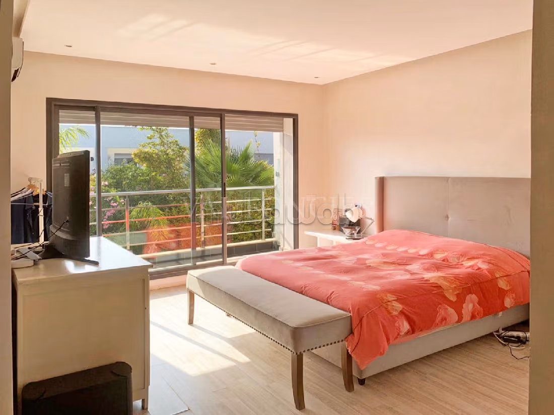 Luxury house for rent. 4 Dormitory. Secured 24/7. 