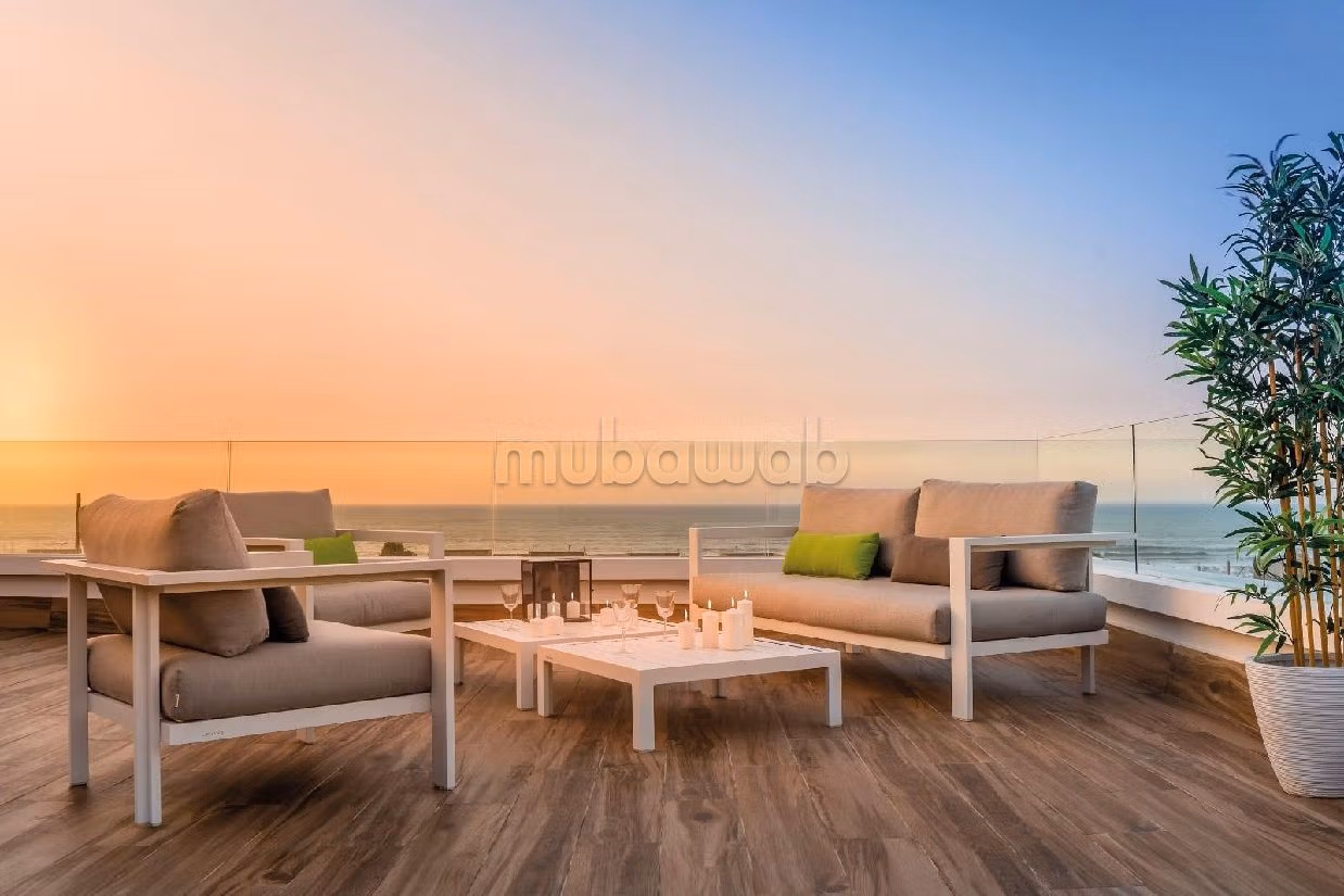 Villa's en luxe woningen kopen. 5 Ruimtes. Open haard en zwembad. 