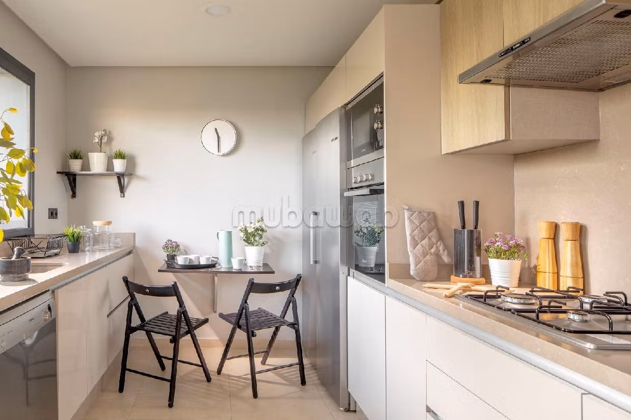 Villa's en luxe woningen kopen. 5 Ruimtes. Open haard en zwembad. 