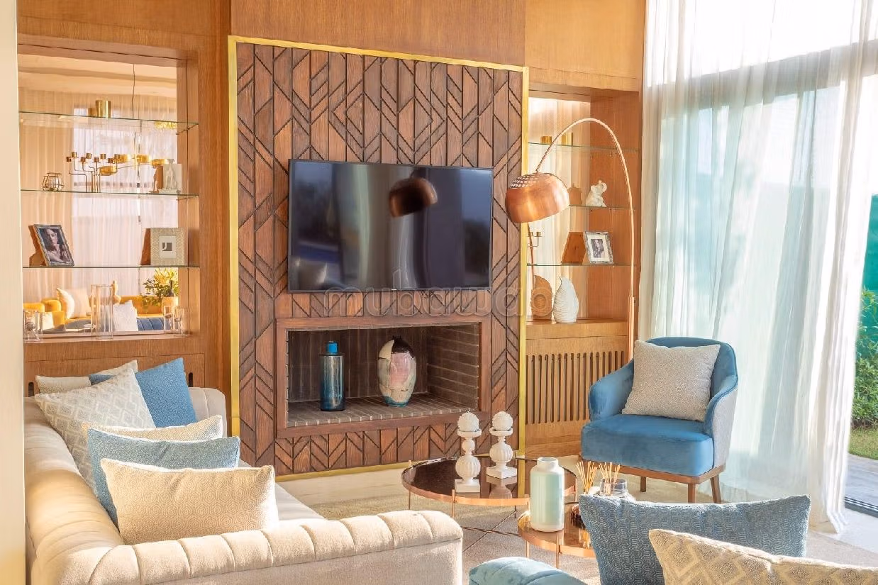 Villa's en luxe woningen kopen. 5 Ruimtes. Open haard en zwembad. 