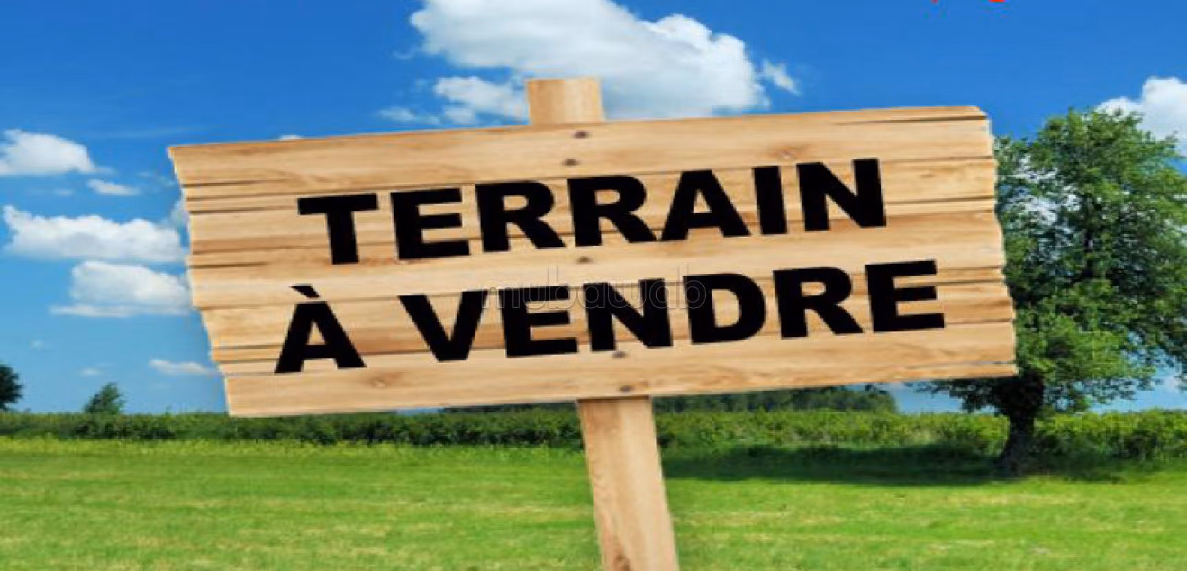 Bel terreno in vendita. Superficie totale 373 m²