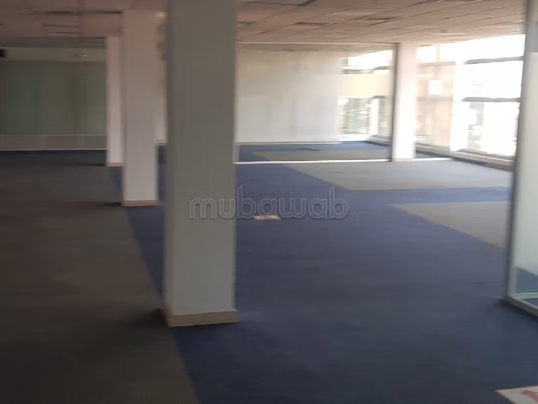 Offices for rent in Sidi Maarouf. Area 458 m². Caretaker available, air conditioning system