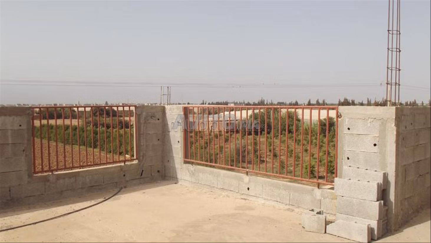 Find your farm to buy. Small area 13000 m². Basement