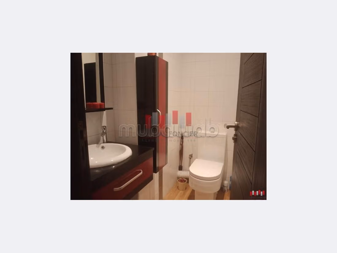 Vendita ufficio. Superficie totale 75 m². 