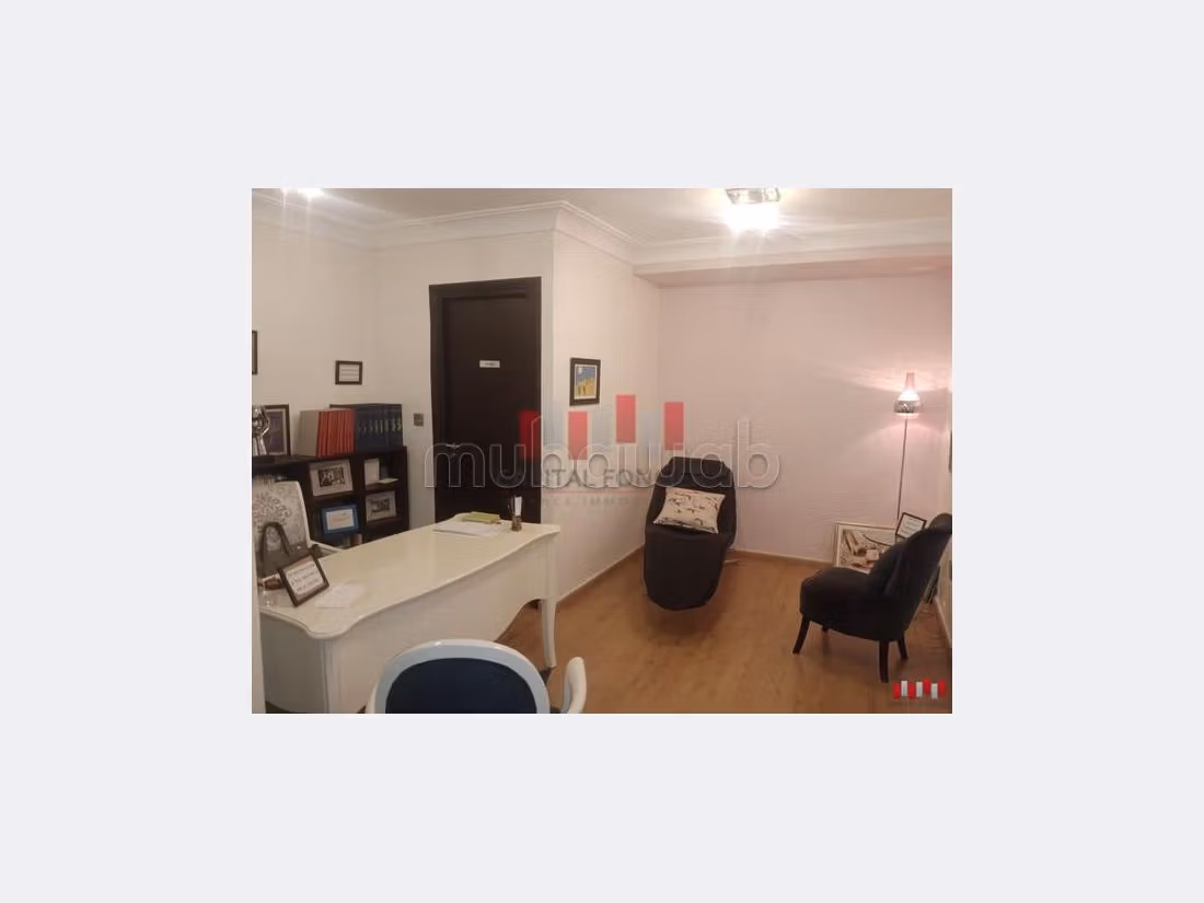 Vendita ufficio. Superficie totale 75 m². 