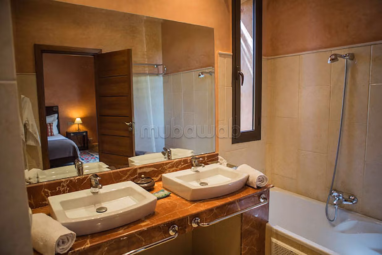 Magnifica villa in vendita a Route de l'Ourika. 8 camere. Vista sulle montagne, riscaldamento. 