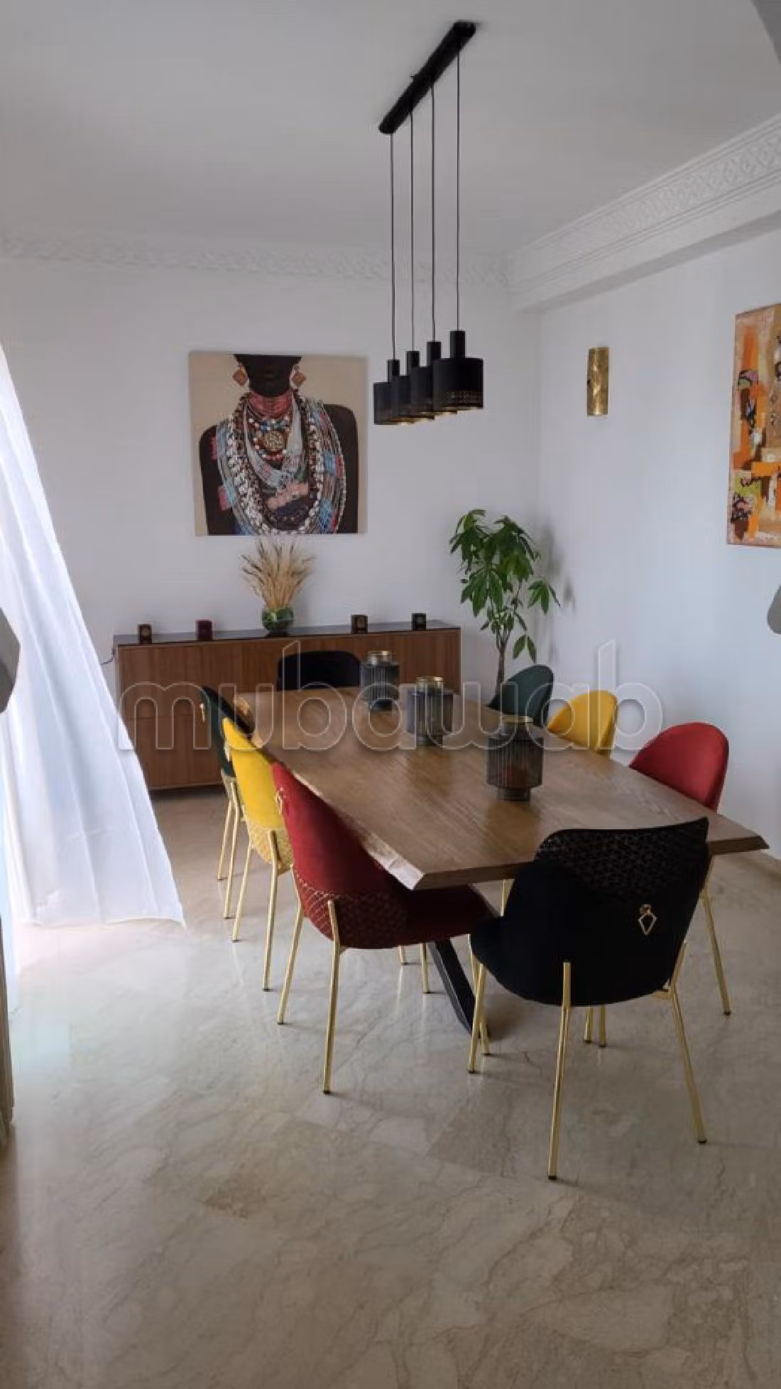 Vendita villa di lusso a Malabata. 3 belle camere da letto. Camino e climatizzatore. 