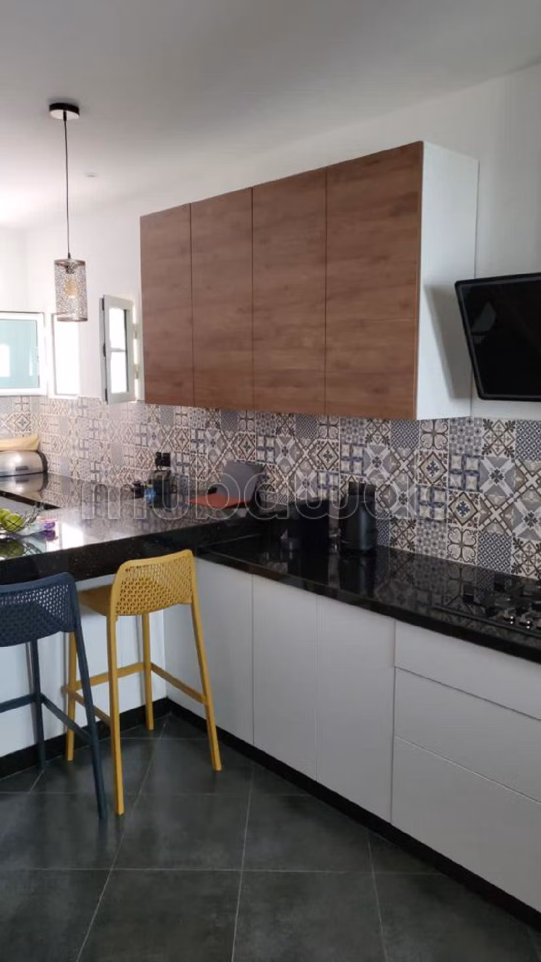 Vendita villa di lusso a Malabata. 3 belle camere da letto. Camino e climatizzatore. 