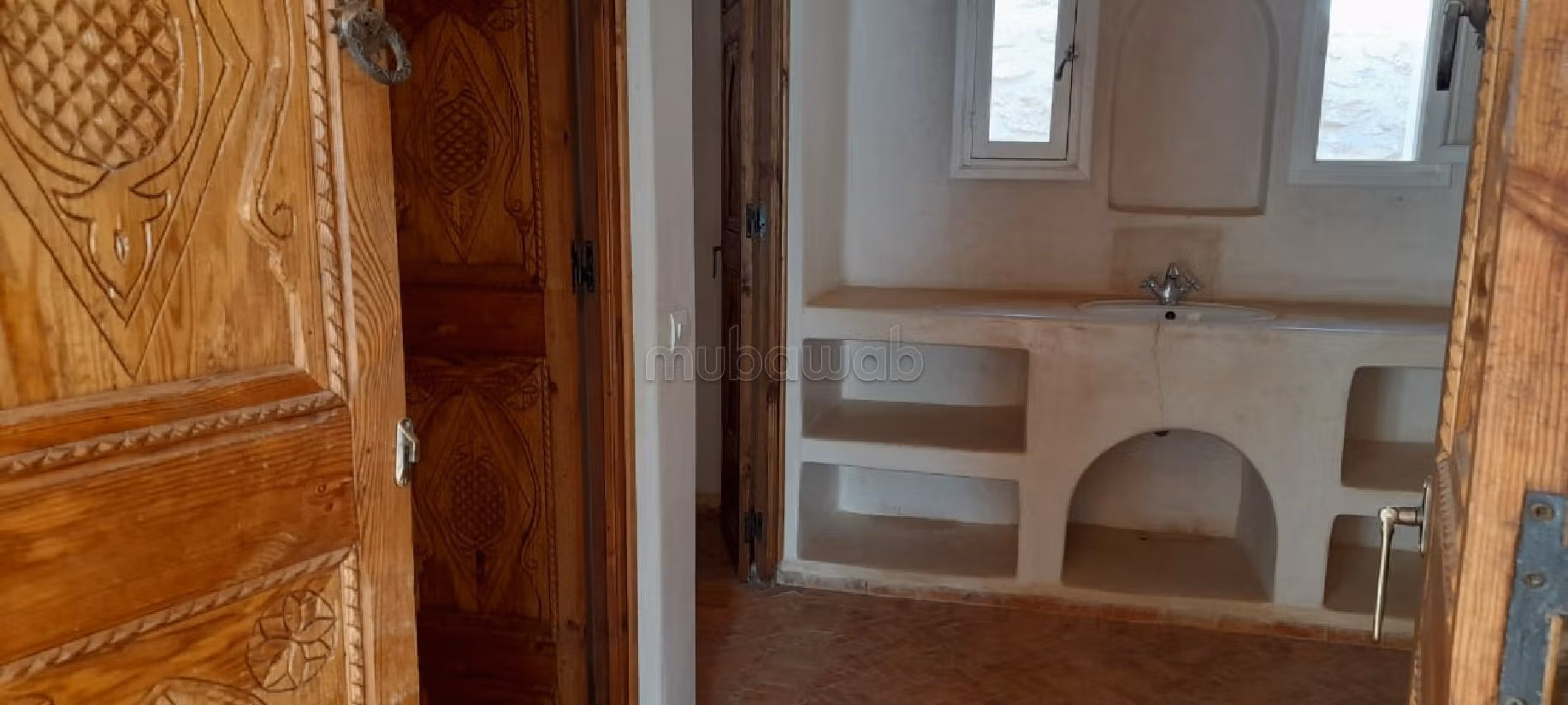 Nu te koop: villa's en luxe woningen in Route d'Agadir. Totale oppervlakte 5000 m². Open haard en zwembad. 