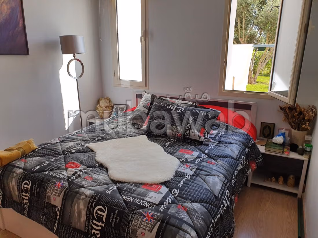 شقة للشراء ببوسكورة. 9 قطع. مكيف الهواء و مدفأة. 