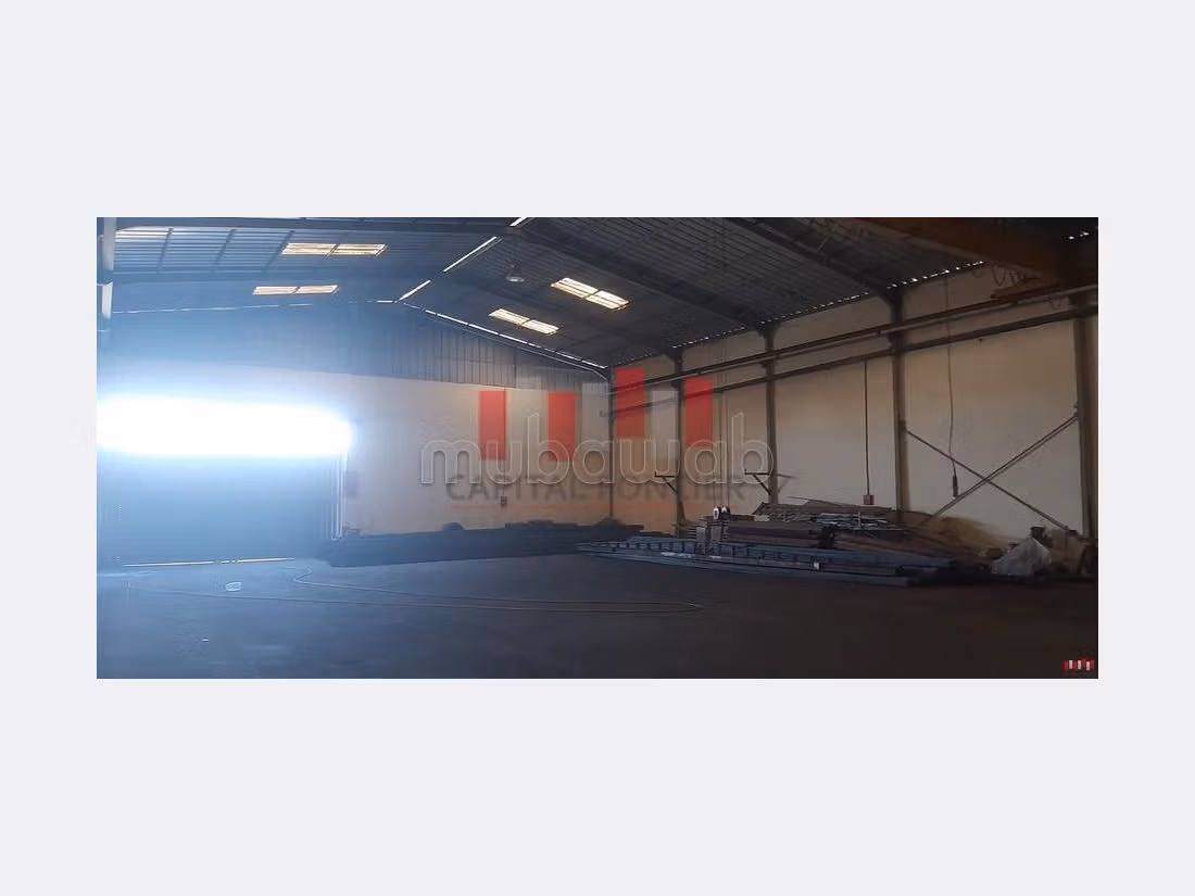 مكاتب ومحلات للإيجار ببوسكورة. المساحة 2300 م². 