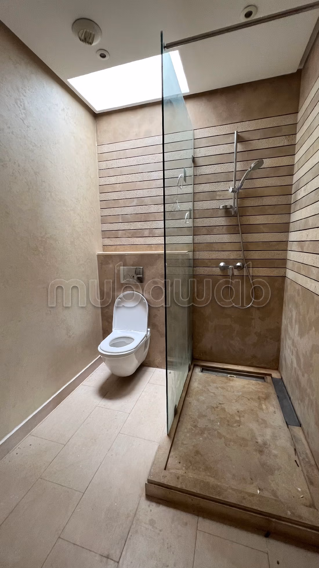 Luxury Villa for rent in Californie. Area 500 m². Usable fireplace, General air conditioning. 