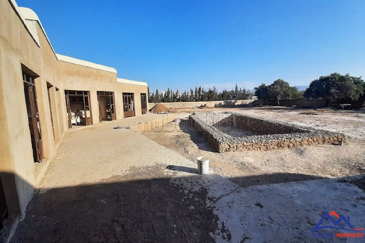 Magnificent villa for sale in Village Ifran. Surface area 2500 m². Caretaker service available, beautiful Swimming pool