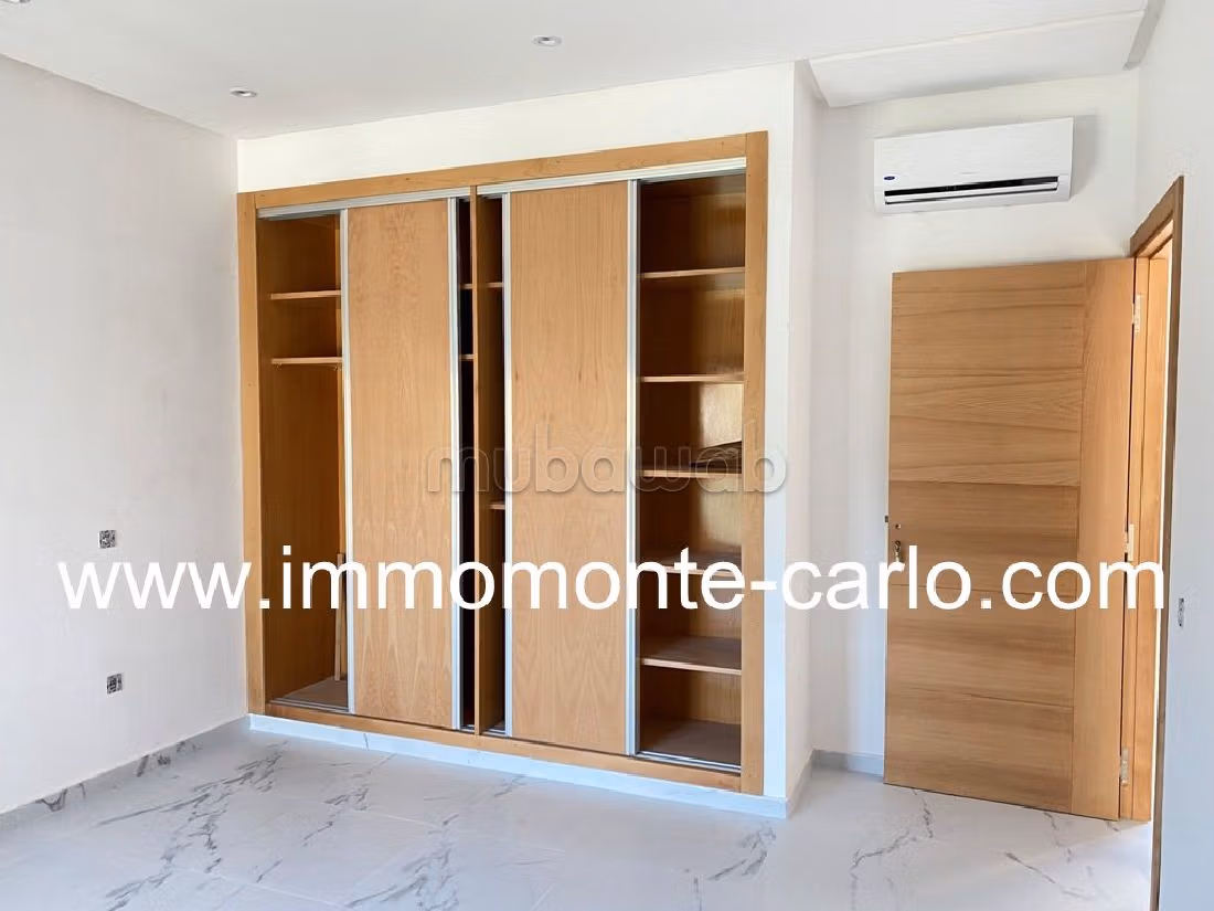 Villa neuve de luxe en location à Rabat
