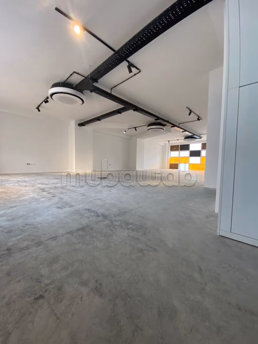 A louer un espace bureautique /open space 160m² au lac II