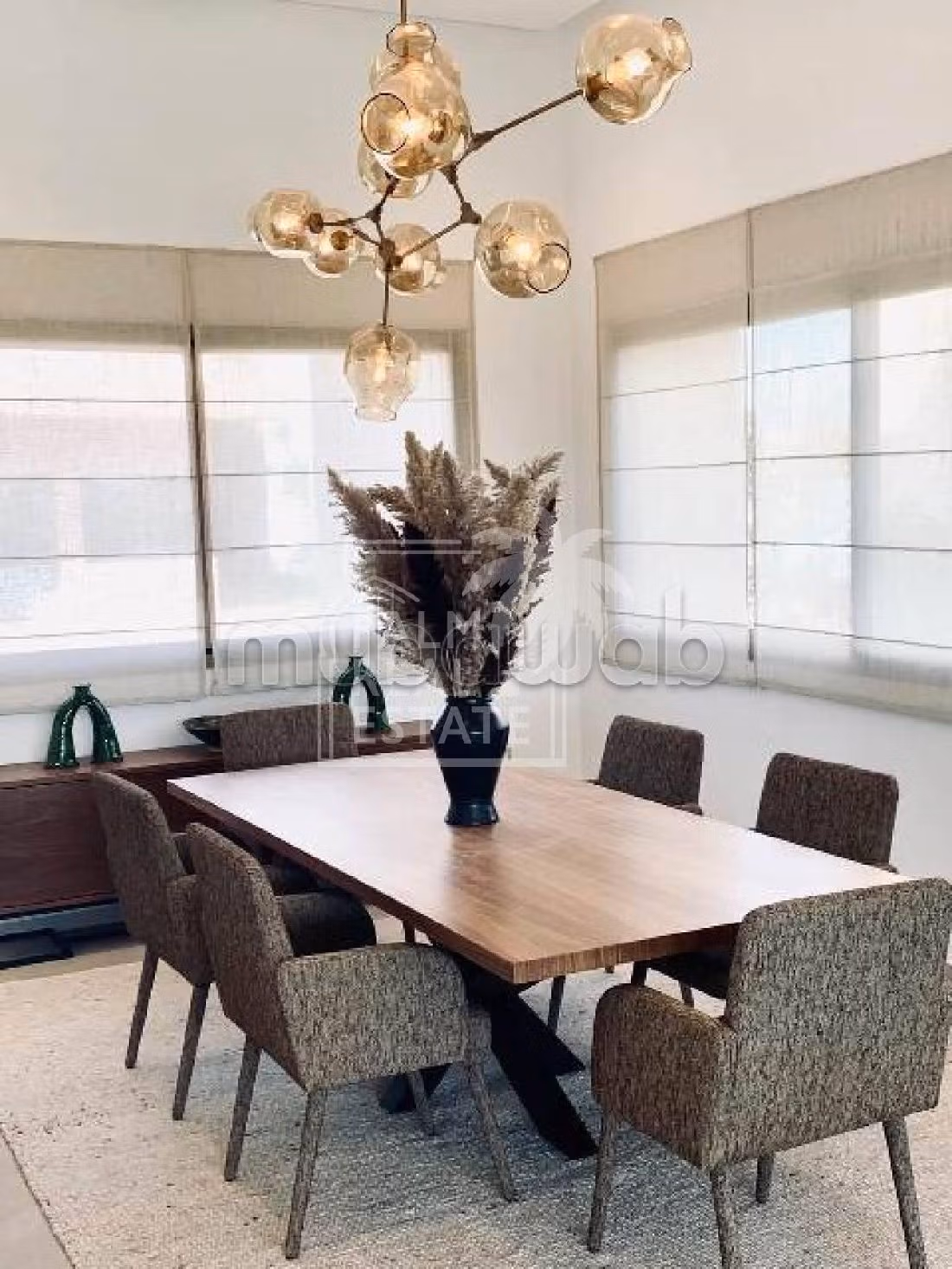 Suntuosa casa en venta en Route Amizmiz. 3 hermosas habitaciones. Espacios verdes, plazas de estacionamiento