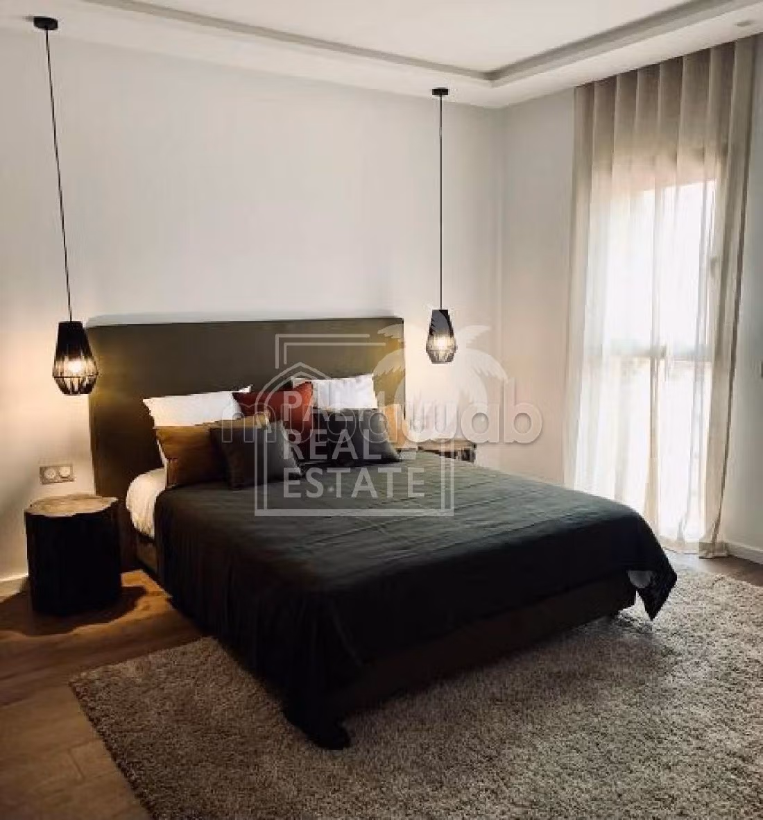 Suntuosa casa en venta en Route Amizmiz. 3 hermosas habitaciones. Espacios verdes, plazas de estacionamiento