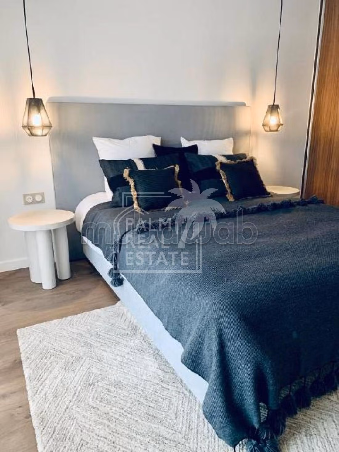 Suntuosa casa en venta en Route Amizmiz. 3 hermosas habitaciones. Espacios verdes, plazas de estacionamiento