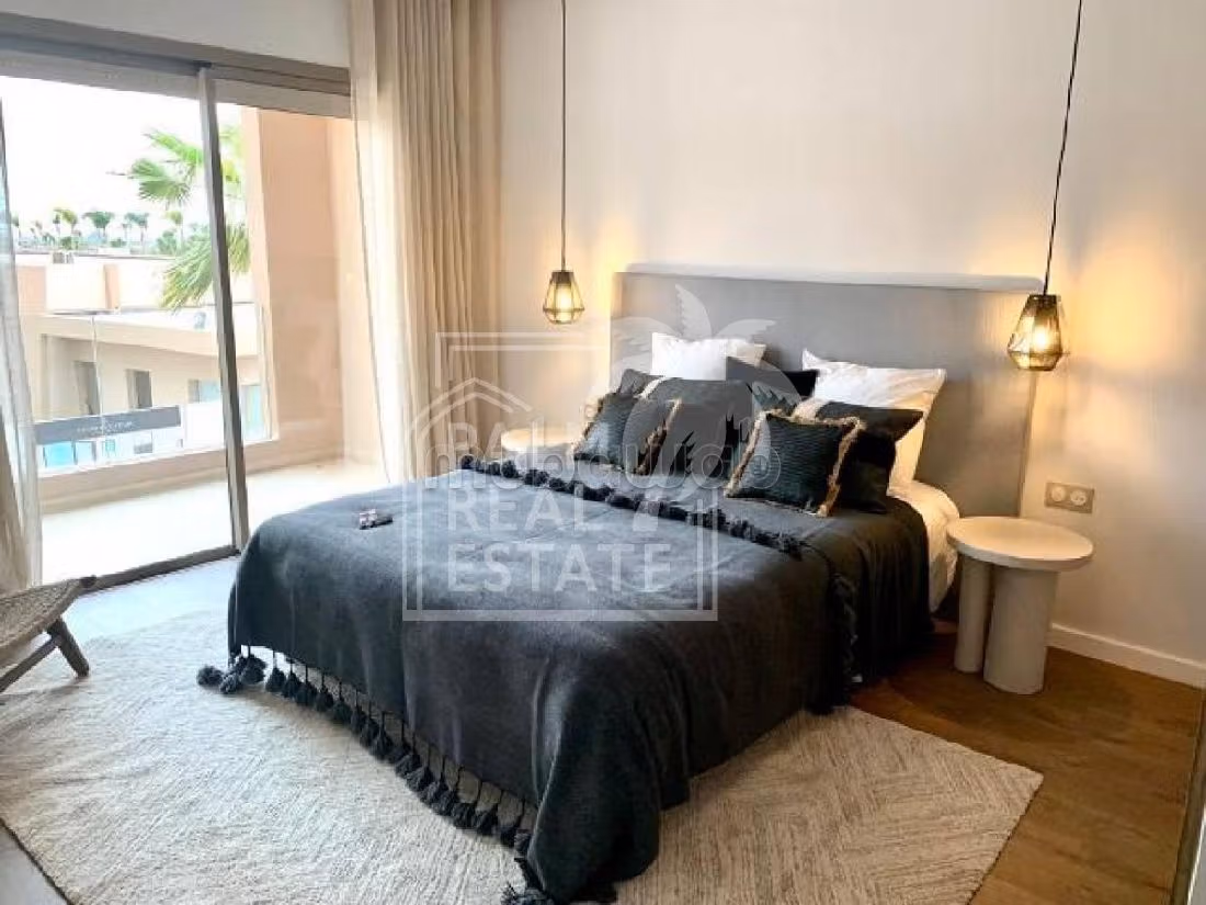 Suntuosa casa en venta en Route Amizmiz. 3 hermosas habitaciones. Espacios verdes, plazas de estacionamiento