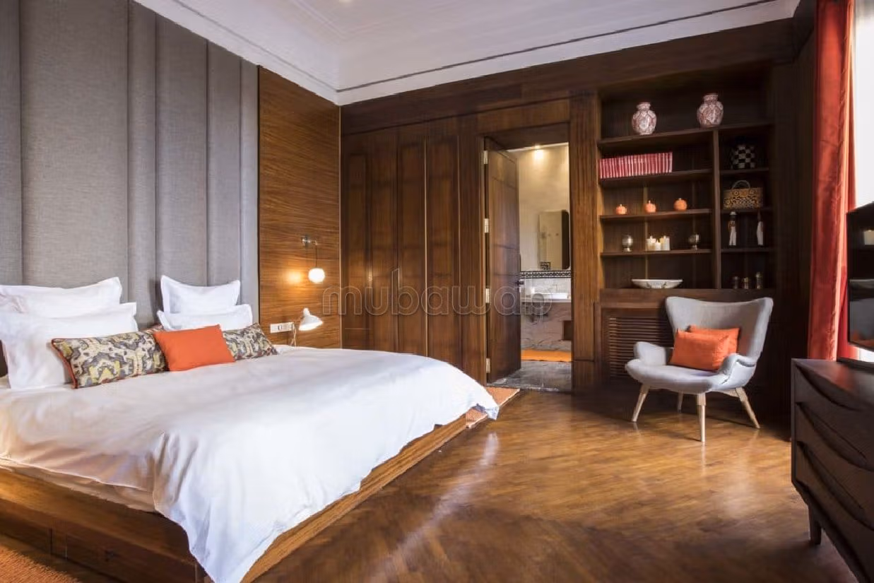 Suntuosa casa en venta en Route de Fez. Área total 10000 m². Piscina y chimenea