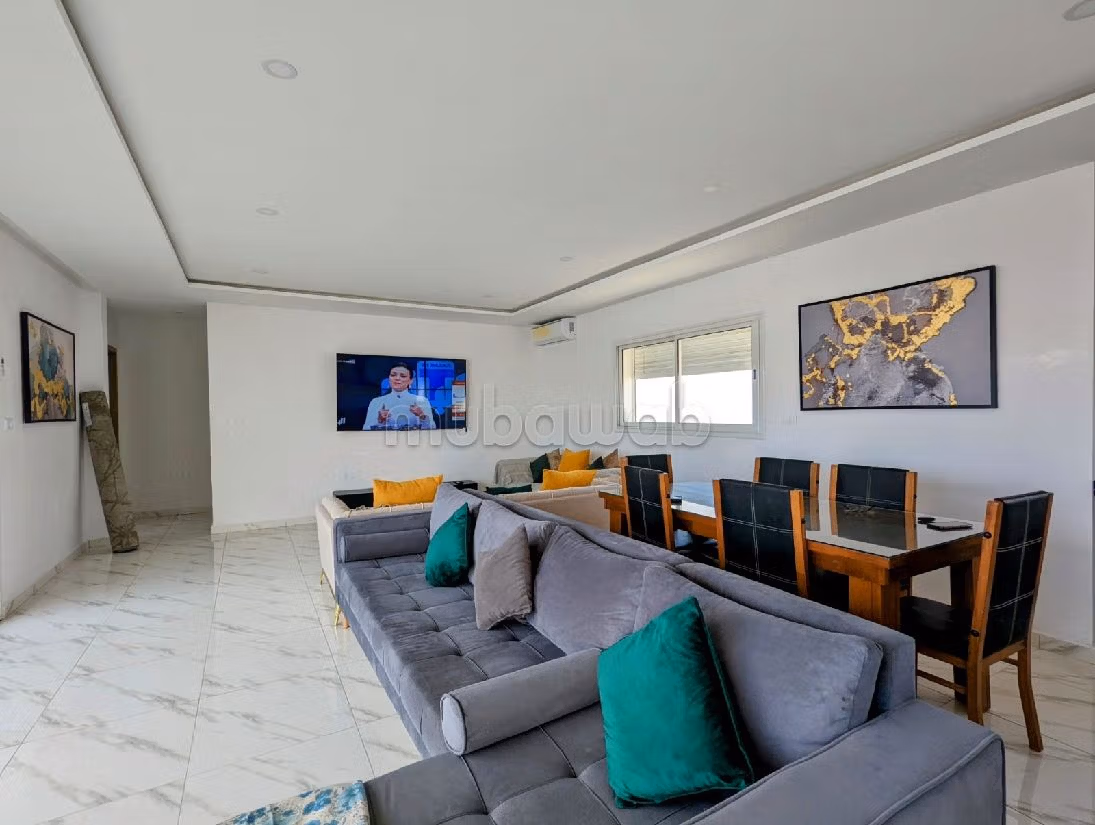 Casa di lusso in vendita a Djerba. 4 belle camere da letto. Porta blindata, servizio di sicurezza. 