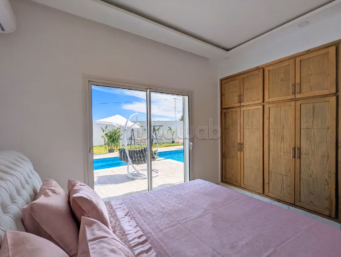 Casa di lusso in vendita a Djerba. 4 belle camere da letto. Porta blindata, servizio di sicurezza. 