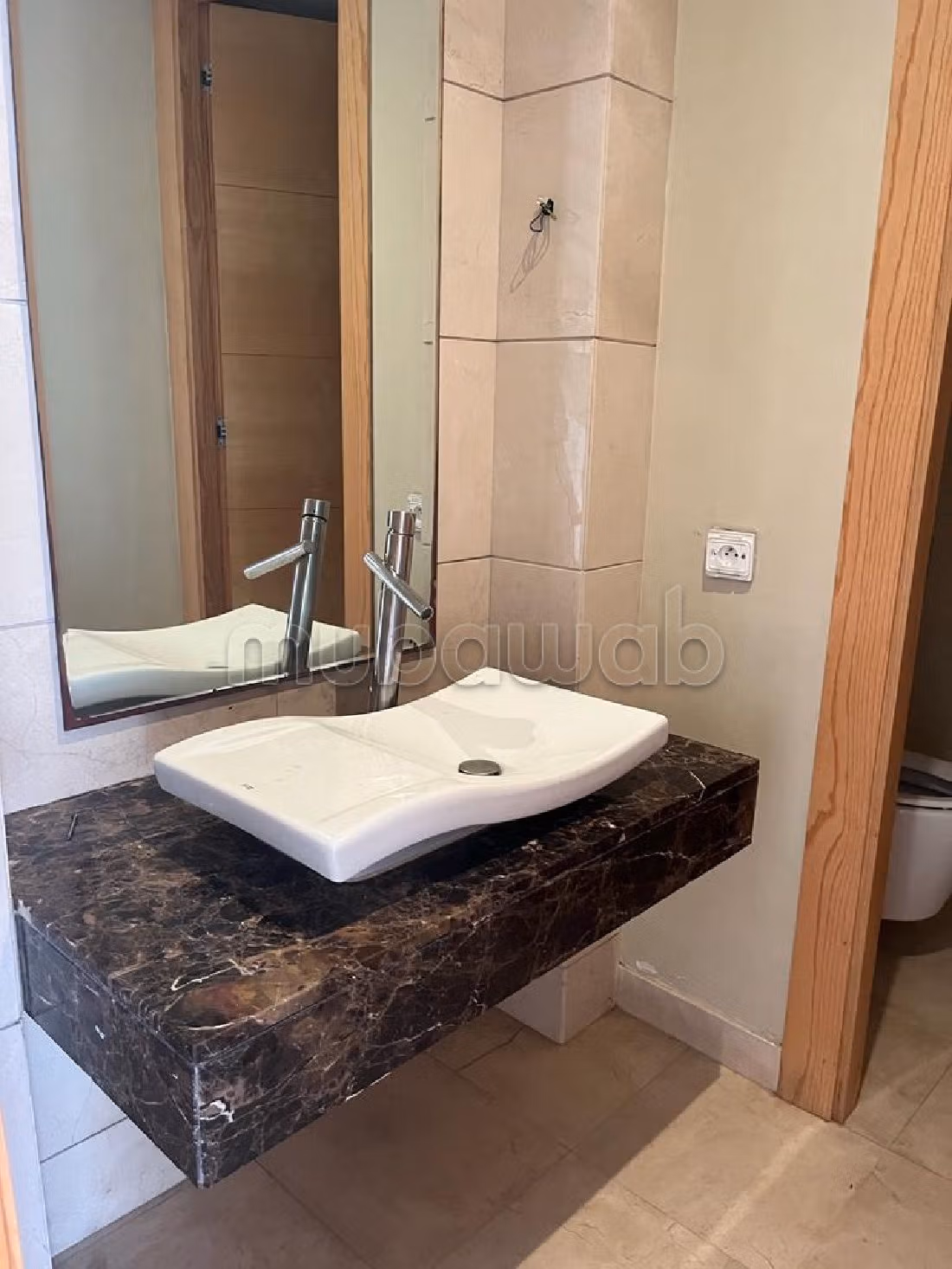 Luxury villa for rent. 4 rooms. Thermal insulation and soundproofing, Air conditioning installation.