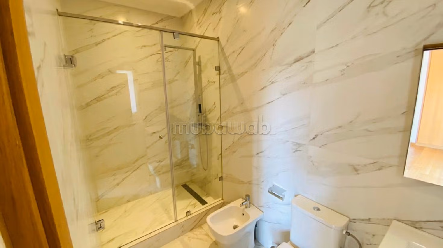 Huurappartementen in Racine. Totale oppervlakte 80 m². Gemeubileerd