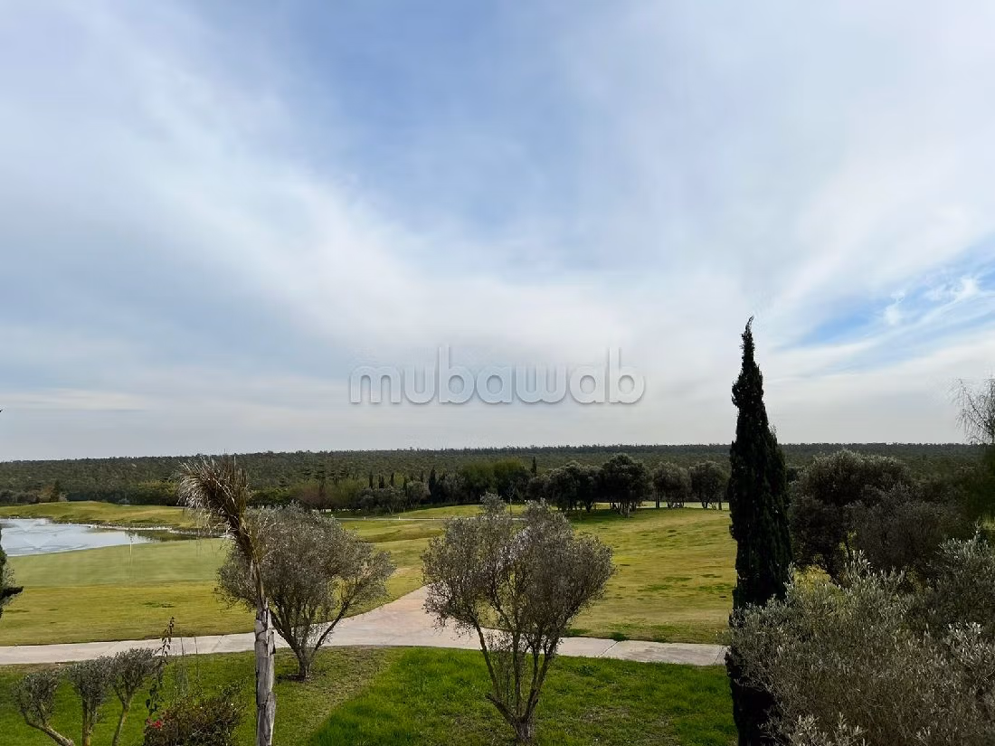 Villa's en luxe woningen om te huren. 7 Ruimtes. Garage en terras. 