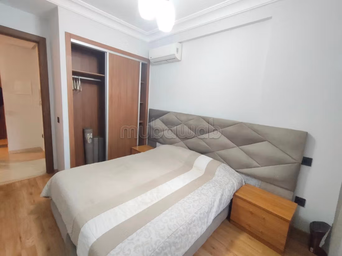 Appartamento in affitto a Bourgogne Ouest. 2 locali spaziosi. arredato. 